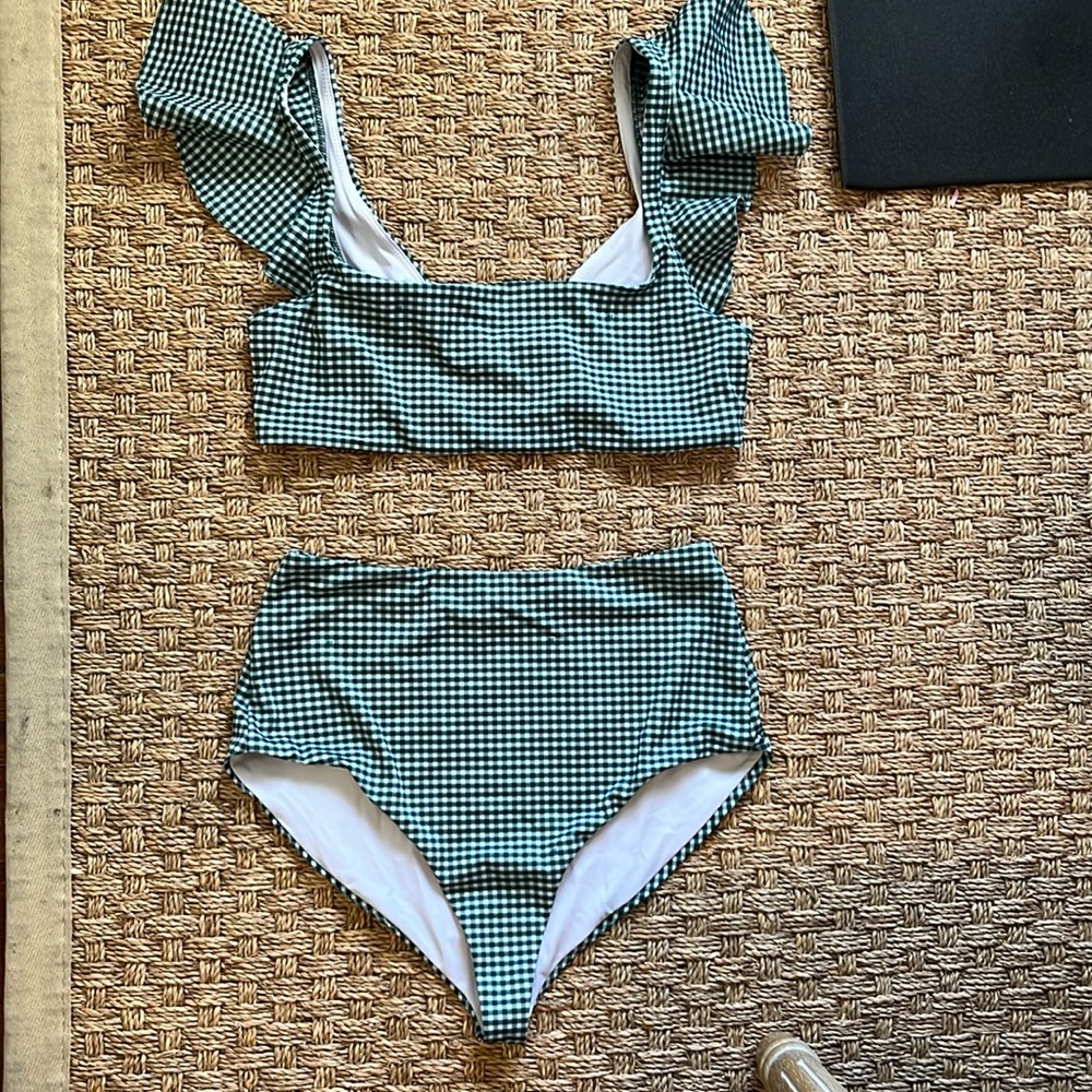 Hill house home green gingham bikini. Medium top, small bottom. Great condition